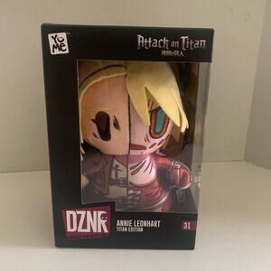 DZNR YuMe ATTACK ON TITAN 7'' DZNR Collectible Plush Annie Leonhart Titan Ed.